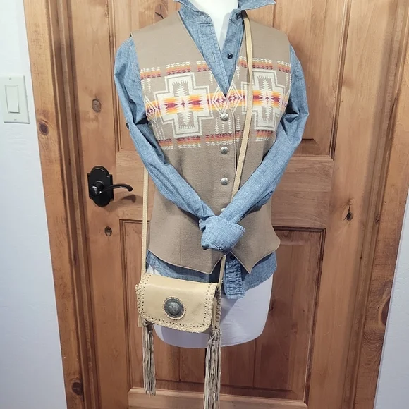 Idyllwind Fringed Leather Crossbody Bag - Picture 2 of 14